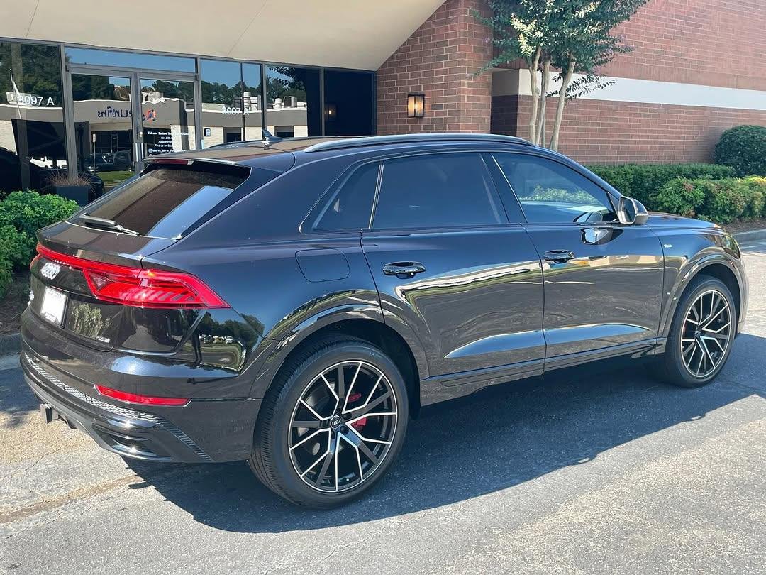 2019 Audi Q8 - Image 3