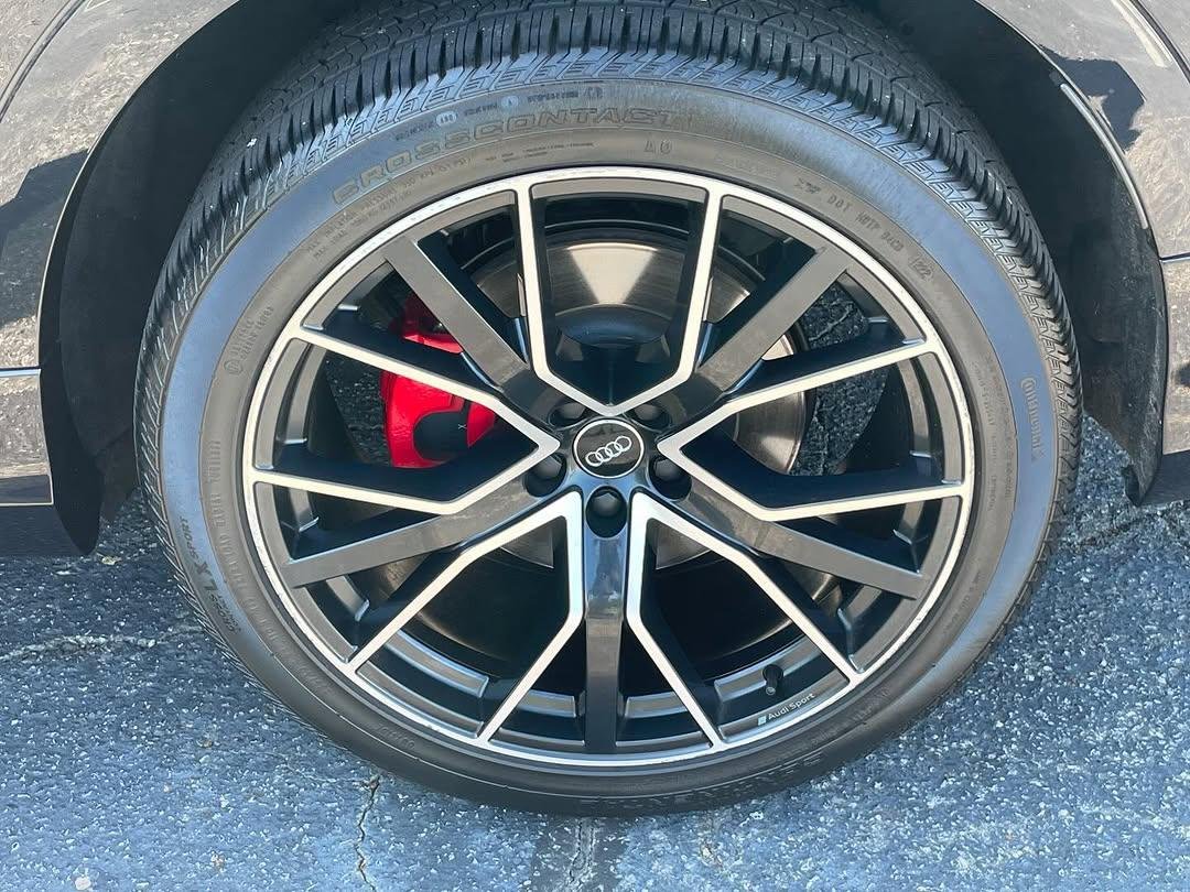 2019 Audi Q8 - Image 9