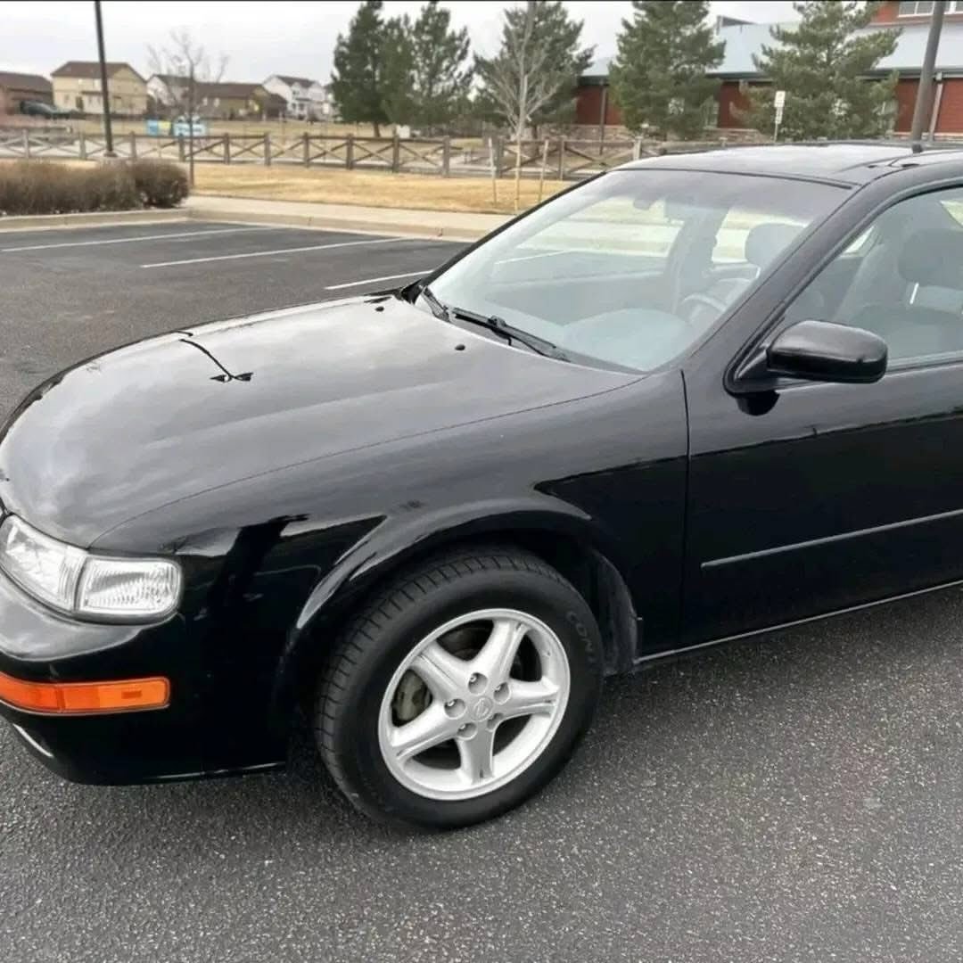 1999 Nissan Maxima SE - Image 8