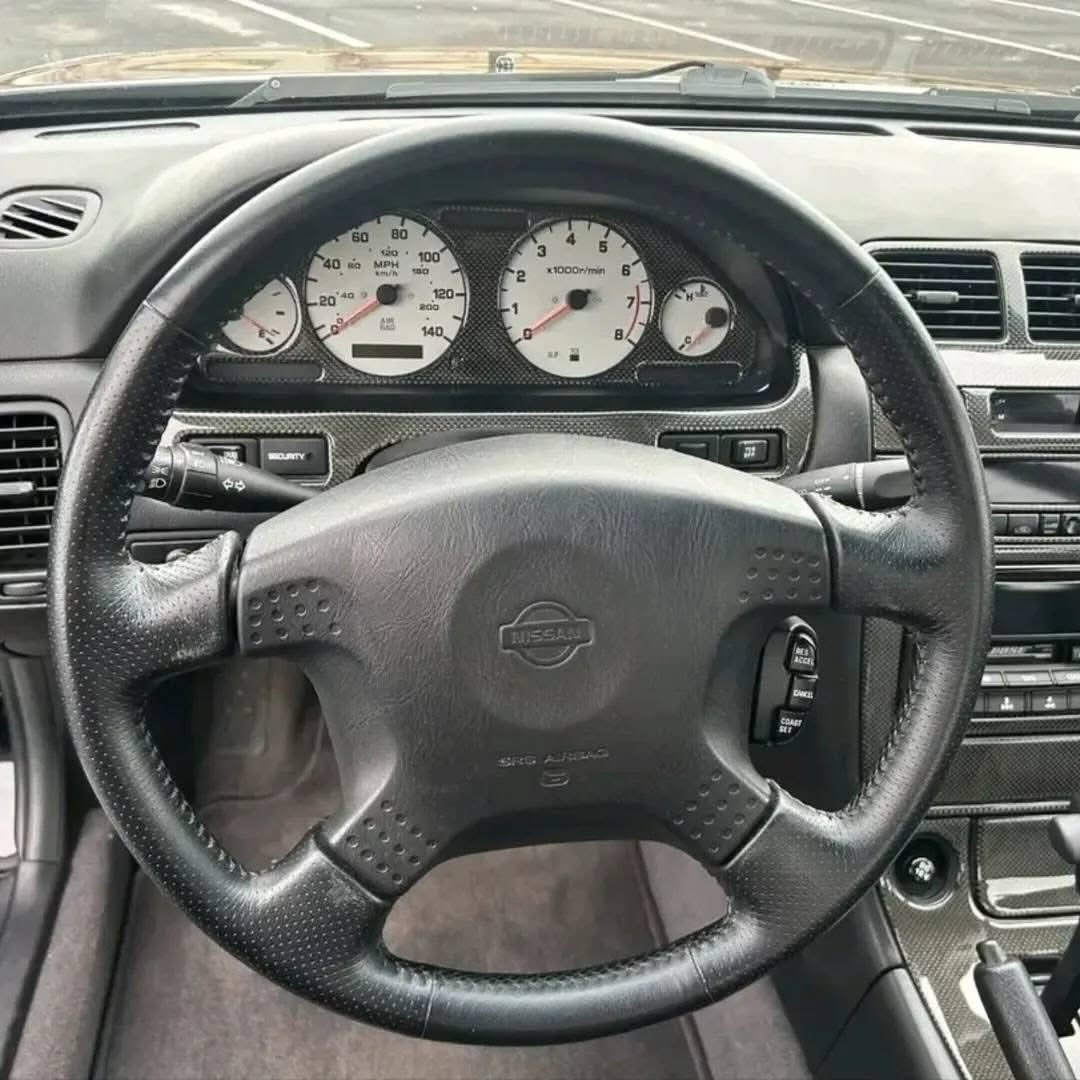 1999 Nissan Maxima SE - Image 16
