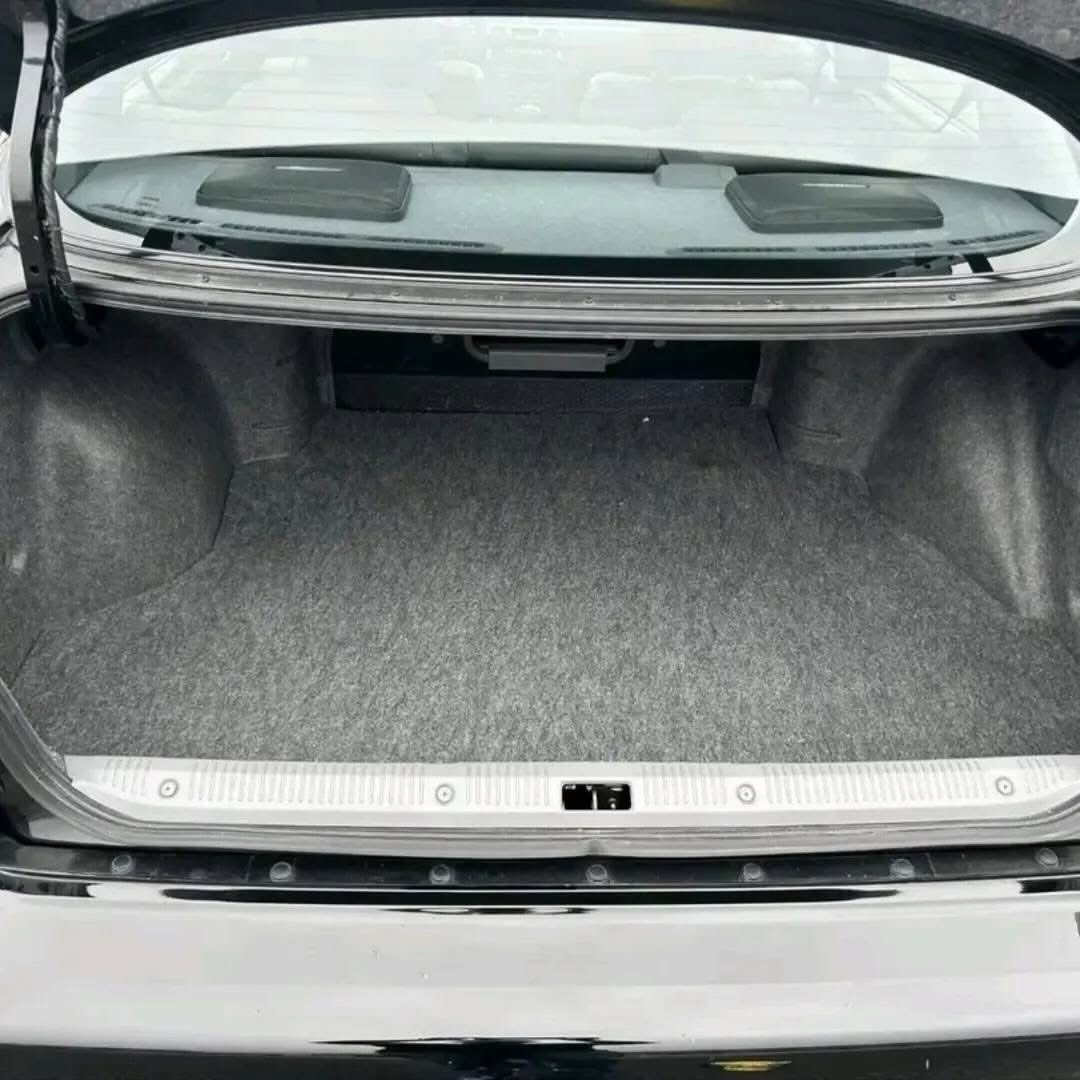 1999 Nissan Maxima SE - Image 20
