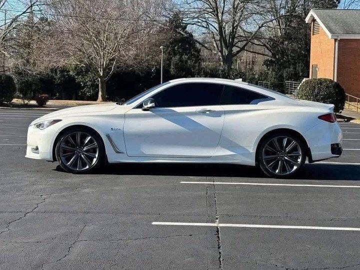 2019 infiniti Q60 - Image 3